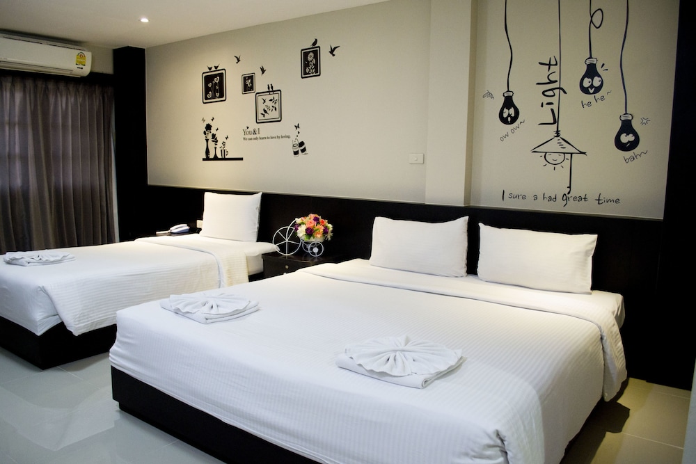 Triple Side View Room photo 1