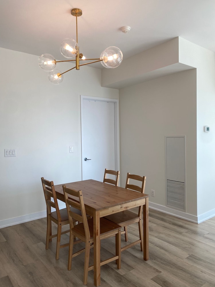 Elite Apartment, 2 Bedrooms, City View thumbnail 5