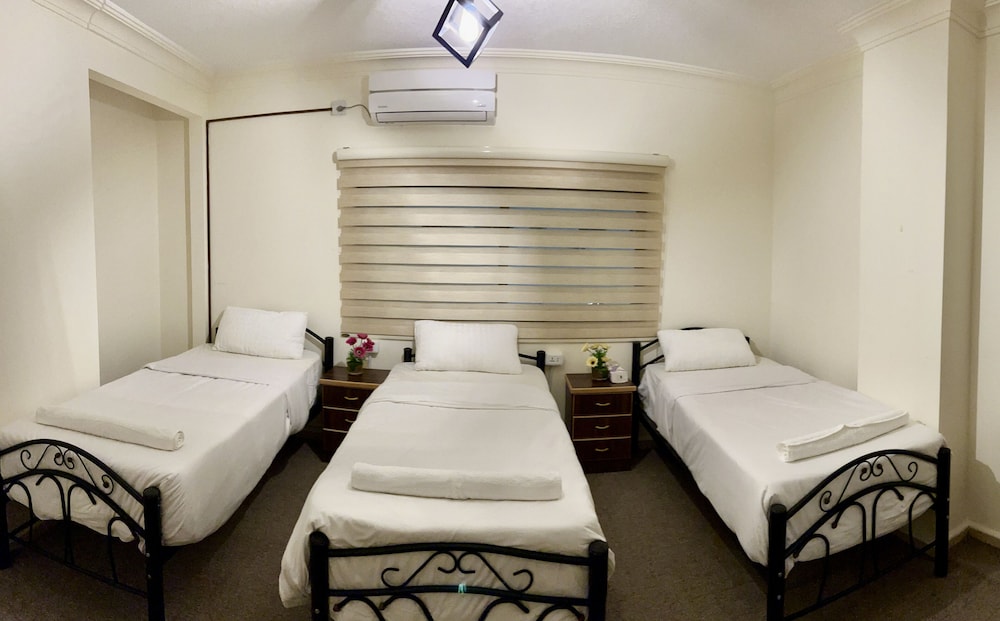Standard Triple Room - Photo 3