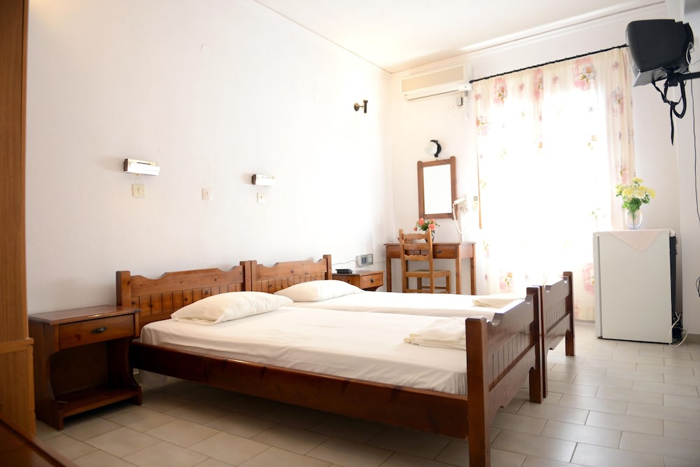 Classic Twin Room photo 1