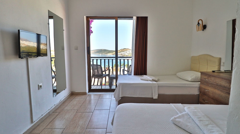 Twin Room, Sea View photo 1