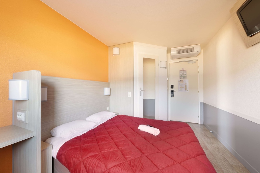 Standard Room, 1 Double Bed - Photo 5