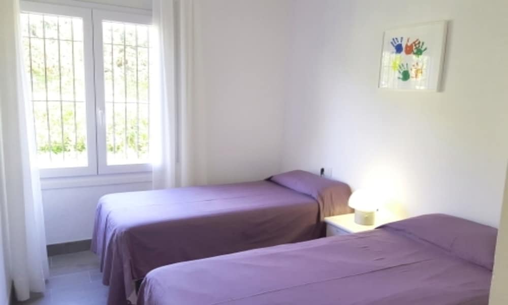 Family Apartment, 2 Bedrooms, Pool View photo 3