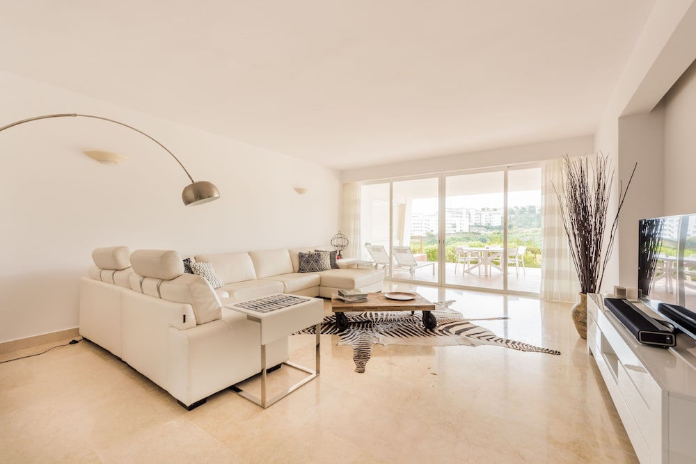 Apartamento de lujo, 2 dormitorios, vista al mar