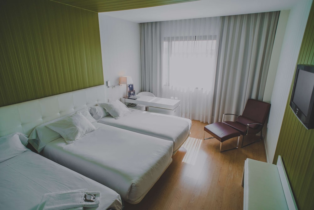 Superior Room (With Extra Bed)