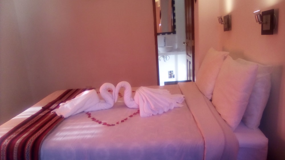 Double Room, 1 King Bed, City View photo 3