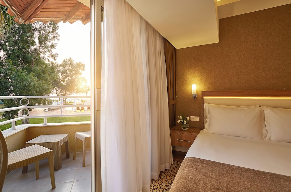 Junior Suite (Club)