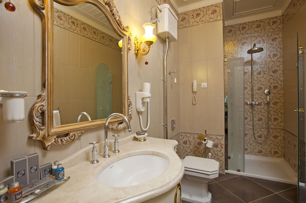 Standard Room, 1 Double or 2 Twin Beds - Photo 7