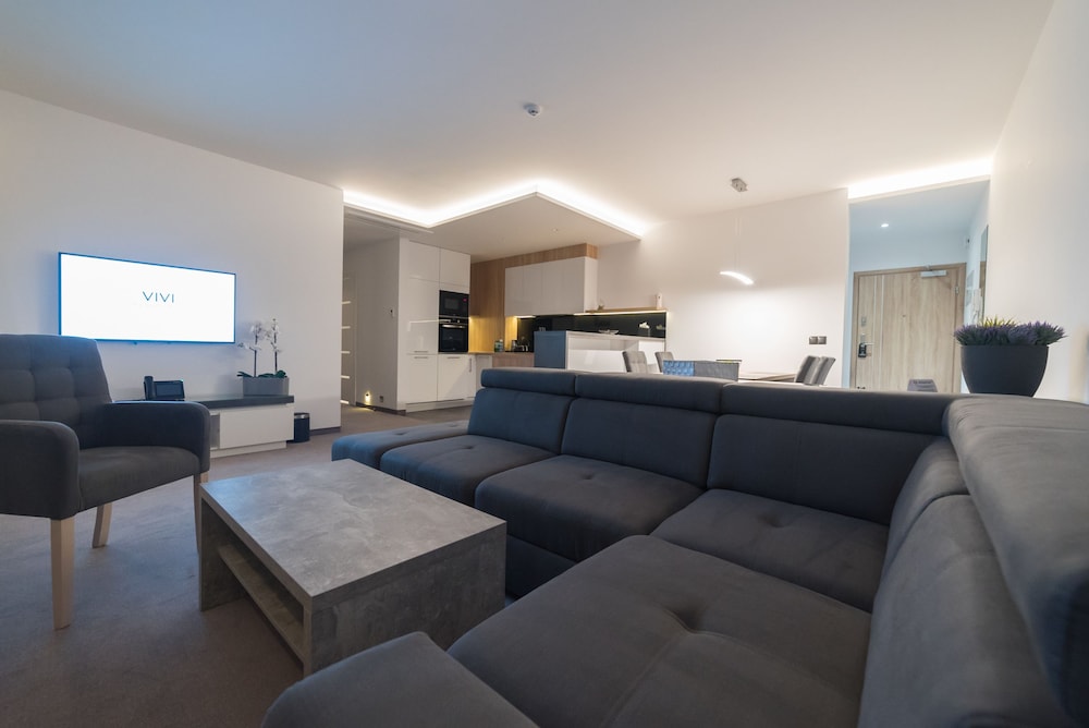 Deluxe Apartment, 3 Bedrooms, Non Smoking, Garden View photo 1