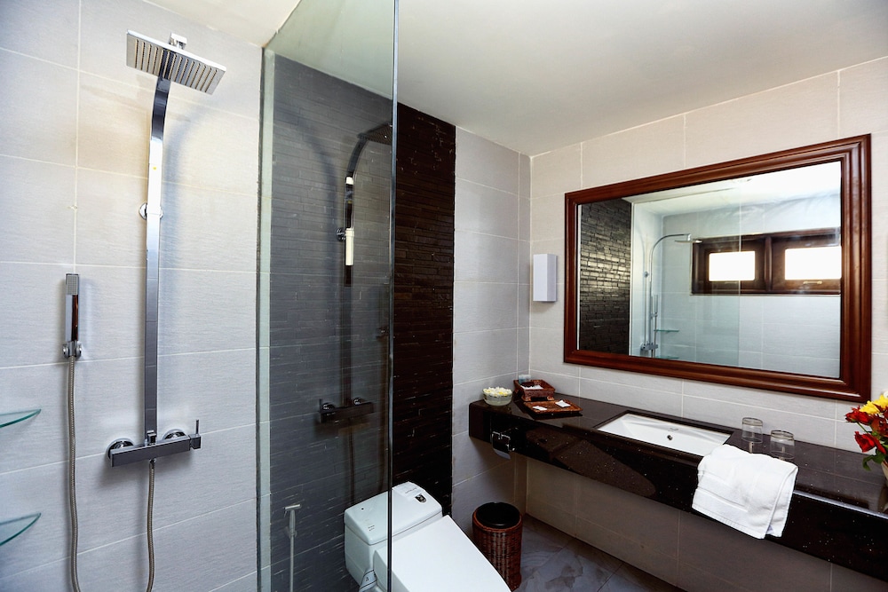 Silver Villa photo 3