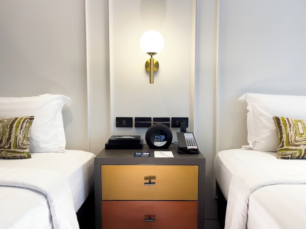Deluxe Twin Room, City View photo 3
