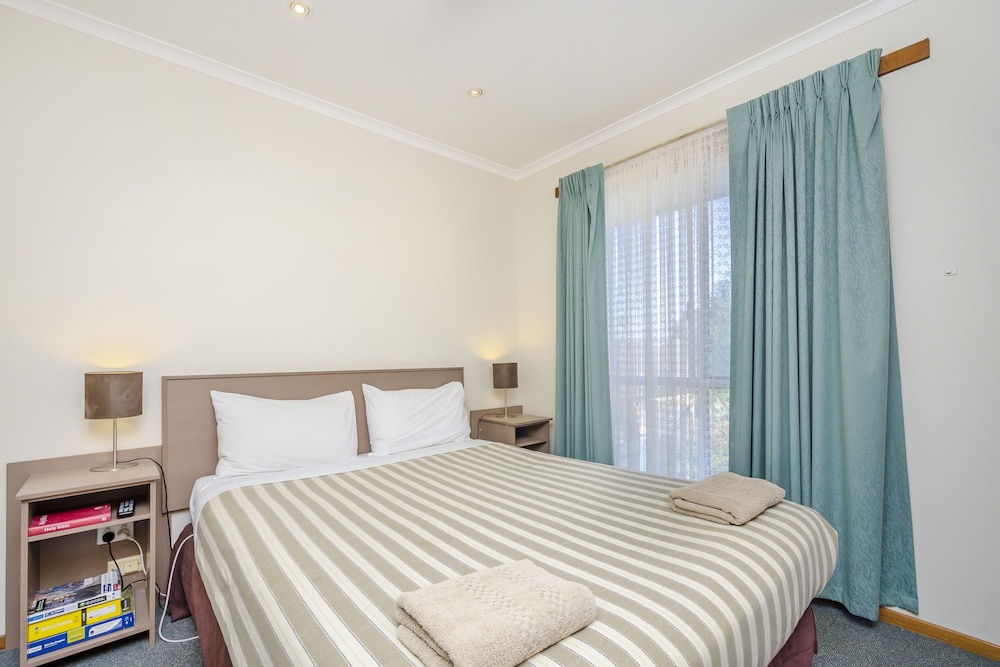 Two Bedroom Family Suite photo 2