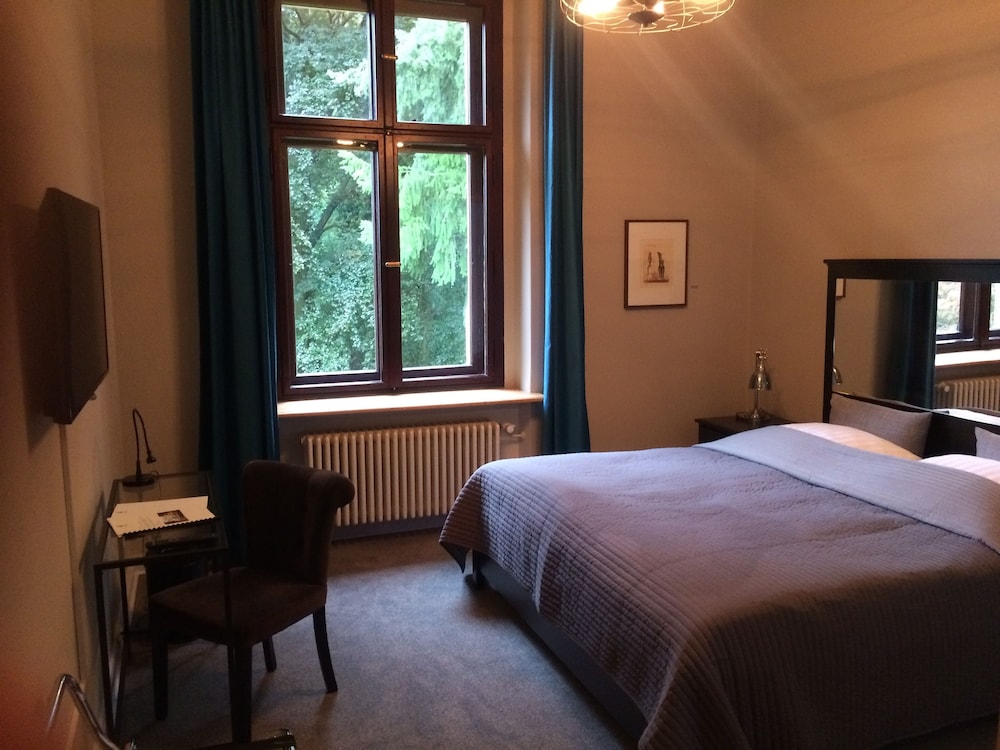 Classic Double Room, 1 Queen Bed photo 2