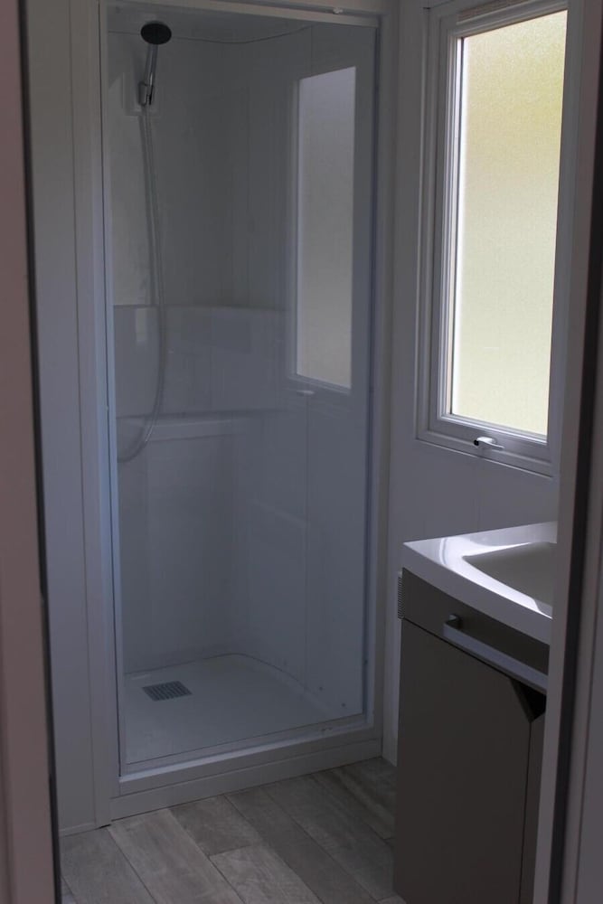 Comfort Mobile Home, 2 Bedrooms photo 2