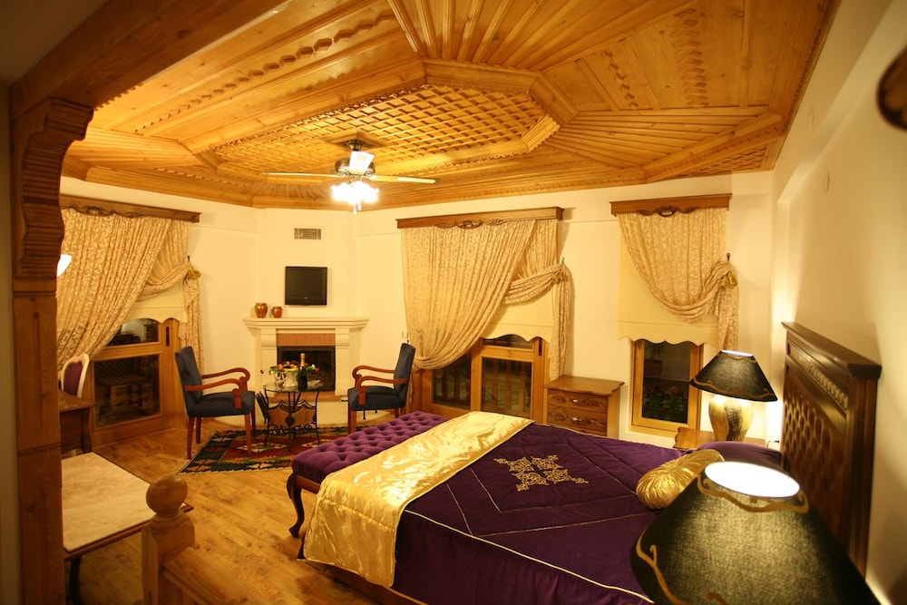 Double Room, Corner photo 2