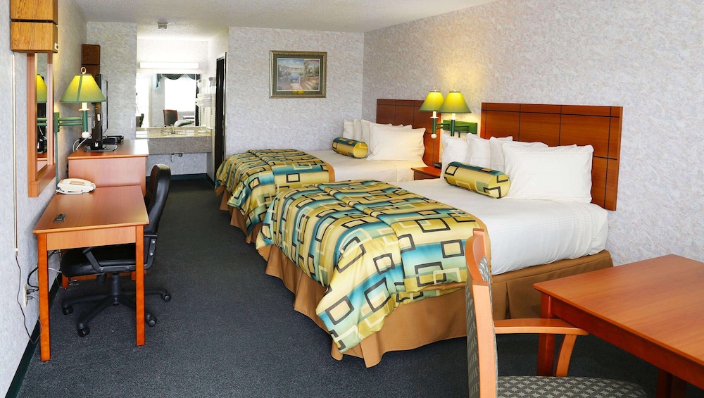 Room, 2 Queen Beds, Non Smoking, Allergy Friendly - Photo 1