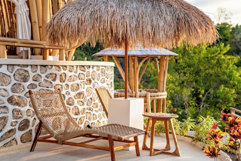 Shell Villa with Rooftop Pool View - Photo 17