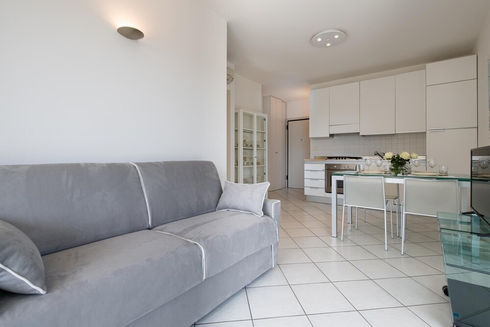 Apartment photo 3