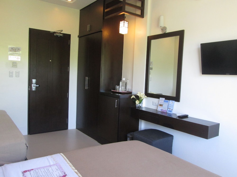 Premier Hi-Floor Room - Photo 3