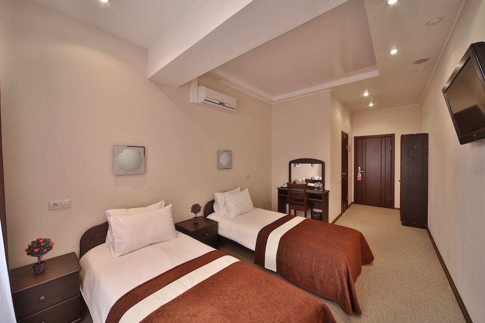 Standard Twin Room photo 1