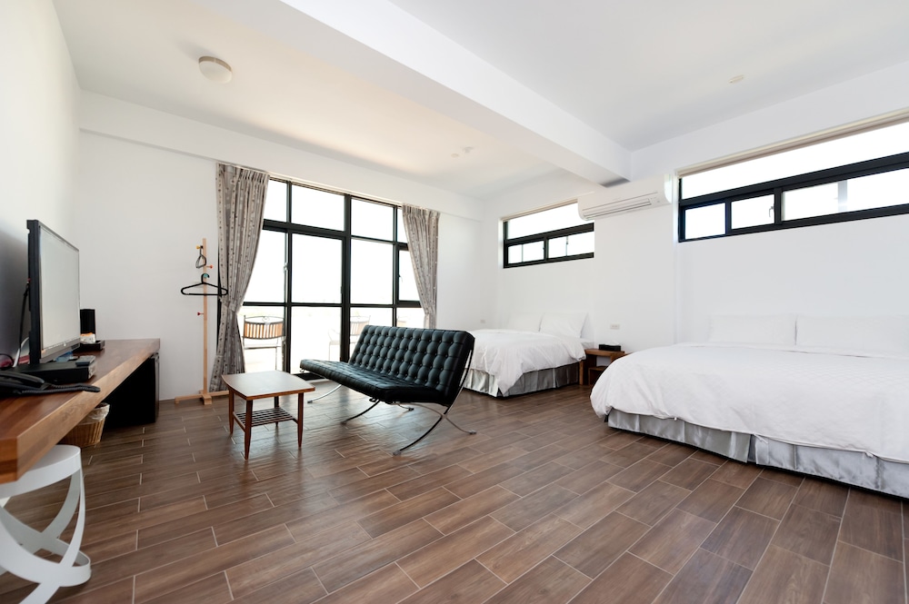 Superior Quadruple Room photo 2