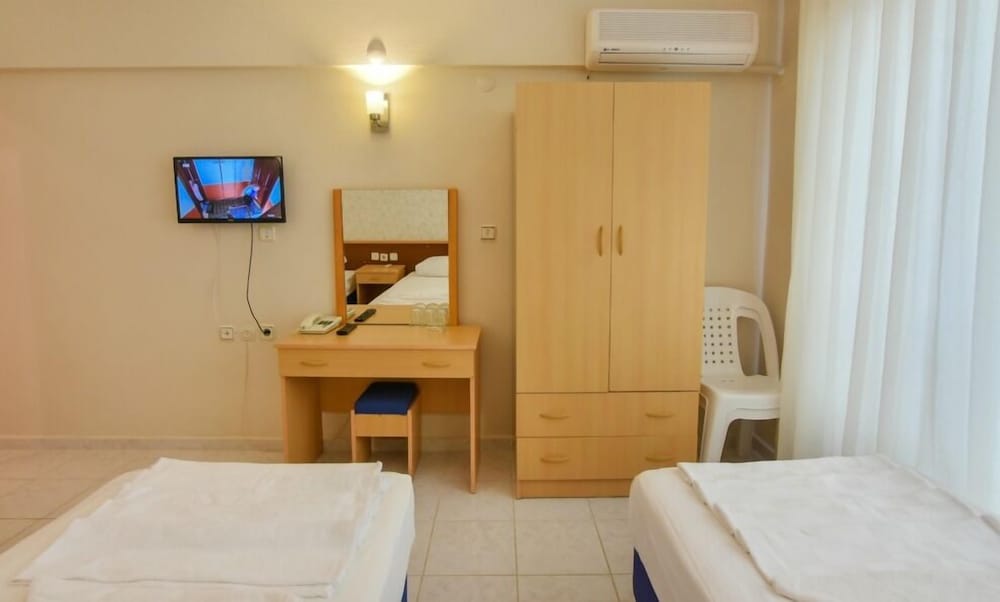 Classic Double or Twin Room photo 2