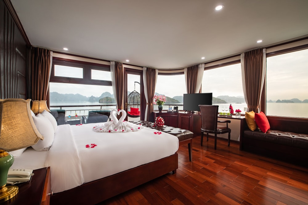 Executive Suite Sea View with Private Terrace 3D2N