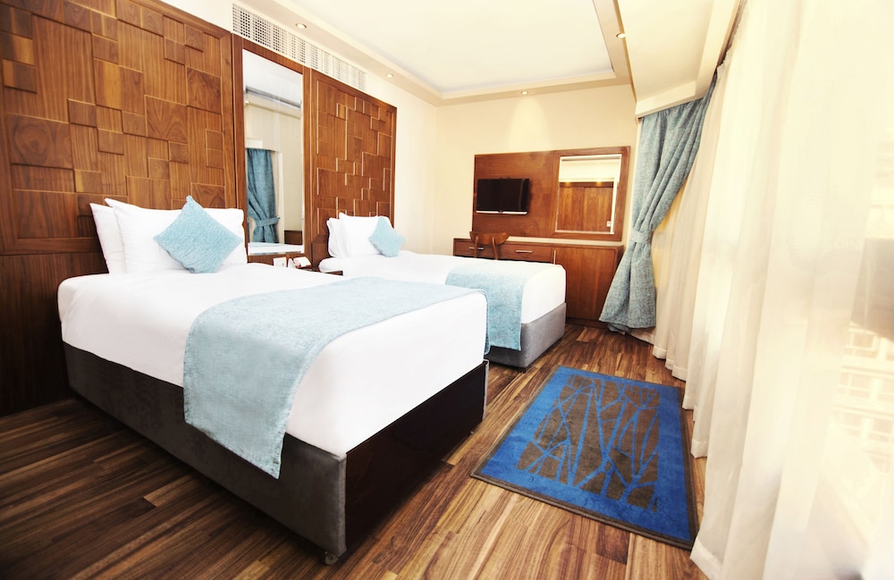 Premium Suite, 2 Bedrooms - Photo 7