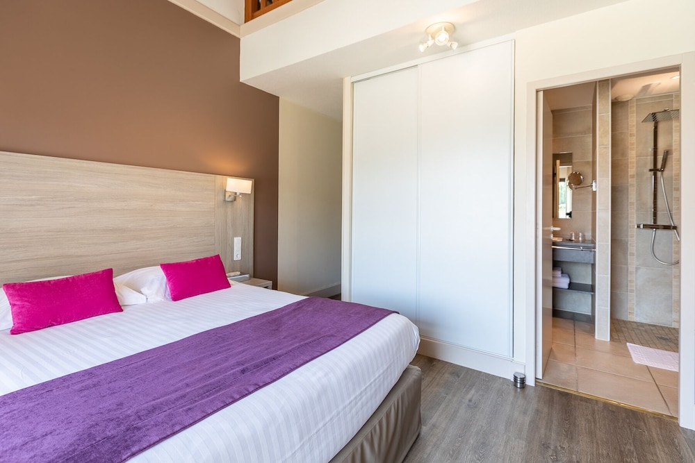 Chambre familiale avec terrasse  vue piscine - Photo 1