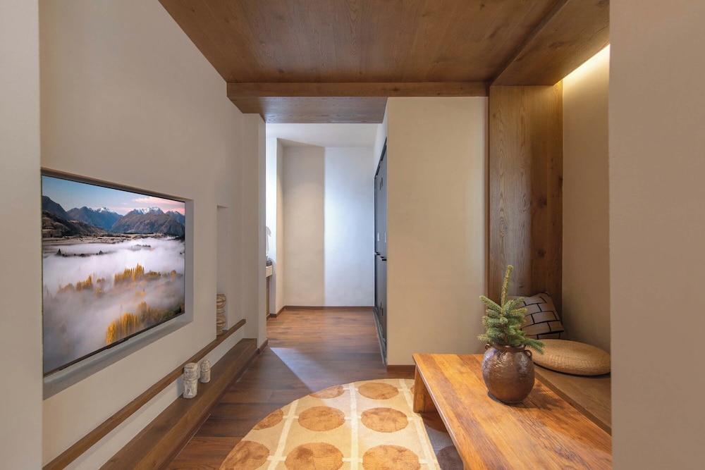 Standard Twin Room, Courtyard View