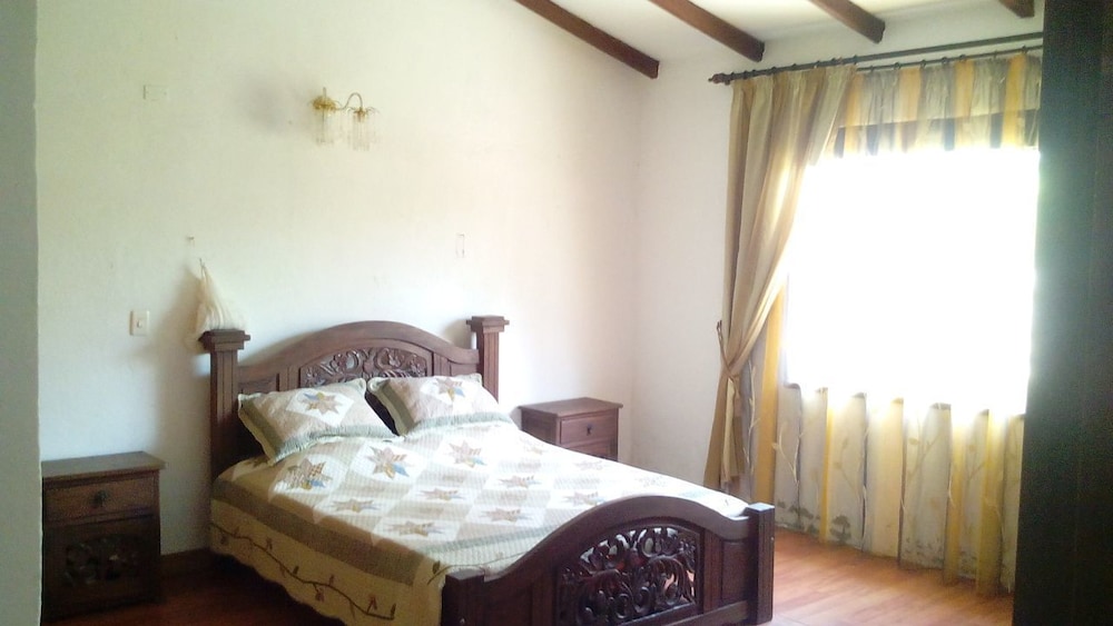 Family House photo 1