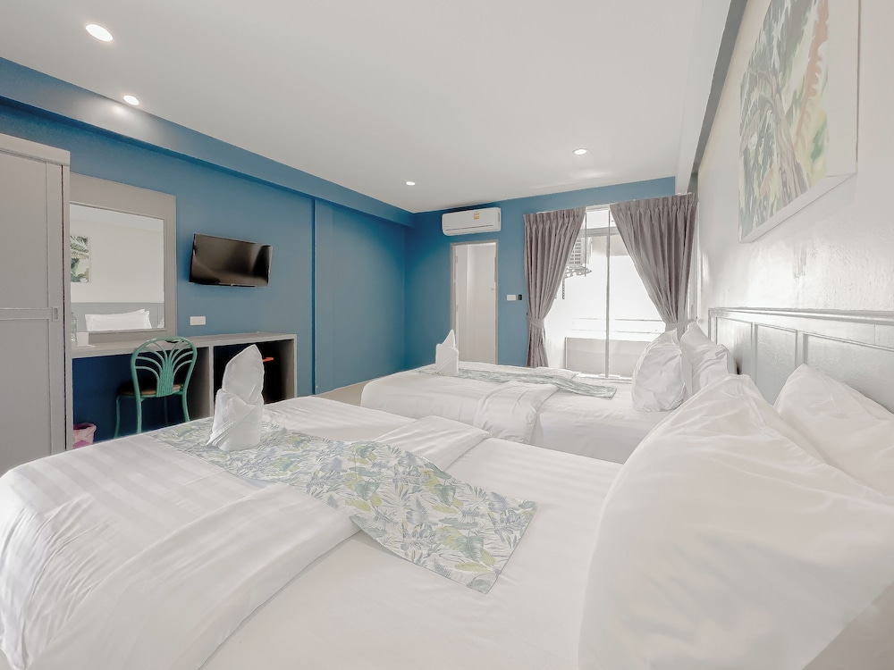 Standard Twin Room photo 2