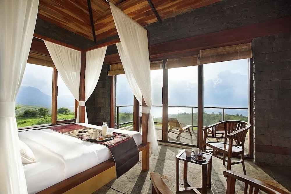 DELUXE VILLA ROOM