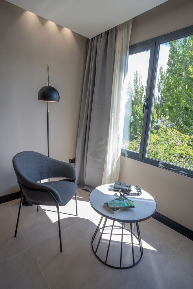 Deluxe Double Room Single Use, Non Smoking, Balcony