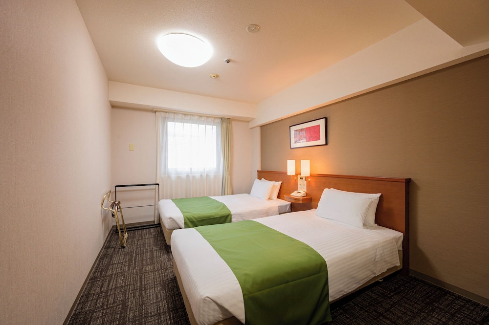 Standard Twin Room, City View