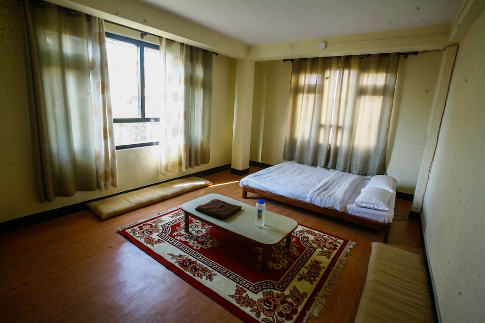 Deluxe Double Room, 1 Bedroom, Non Smoking, Hill View photo 3