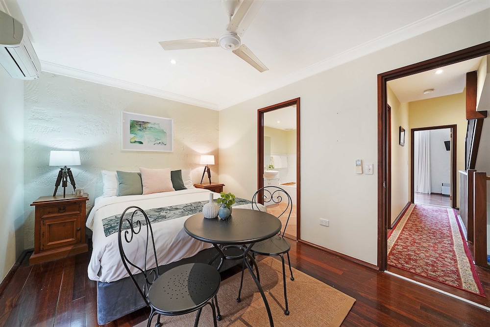 Standard Room, Non Smoking, Balcony (Zuytdorp) photo 2