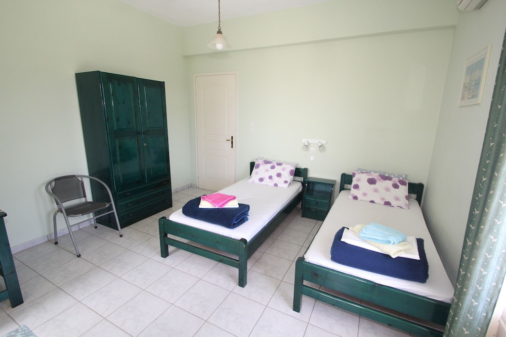 Room, 1 Bedroom, Balcony