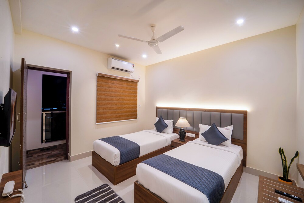 Deluxe Twin Room photo 3