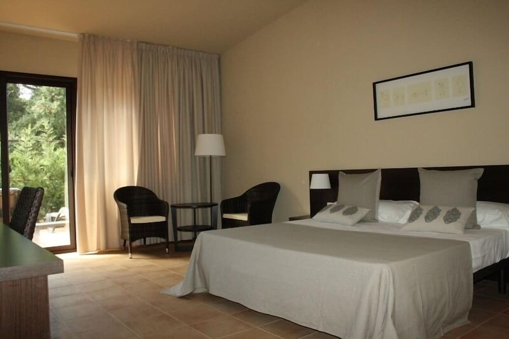 Standard Double Room - Photo 1