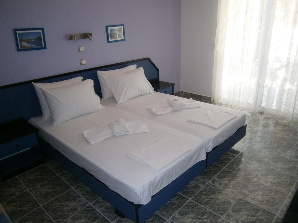 Standard Room photo 3