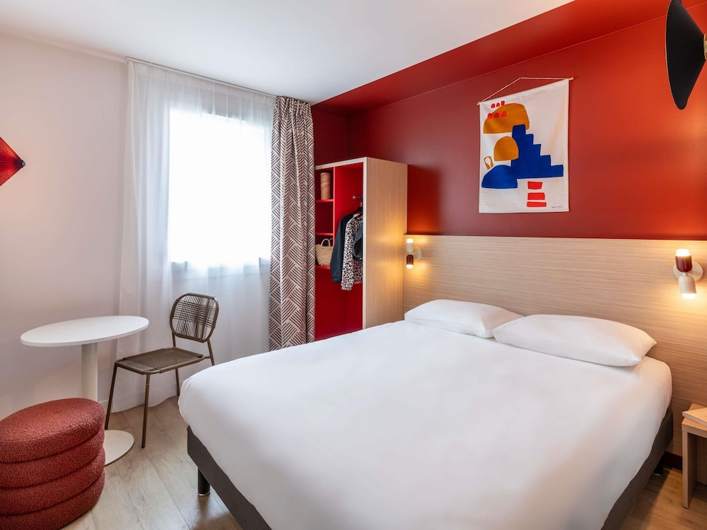 Standard Room, Multiple Beds - Photo 3