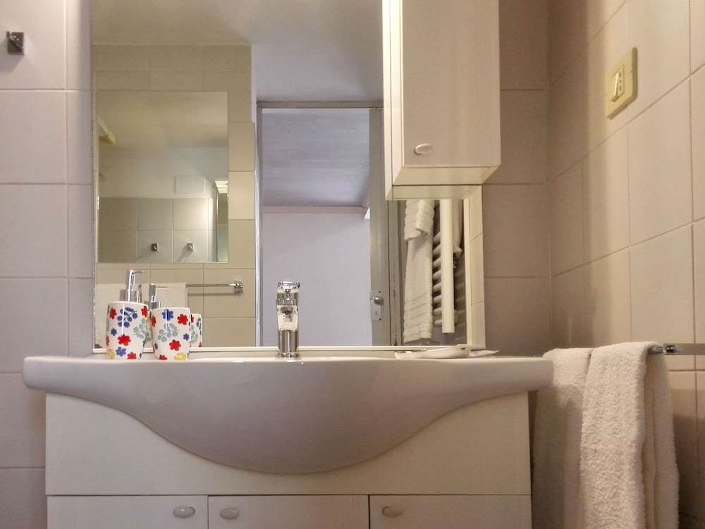 Family Quadruple Room - Photo 6