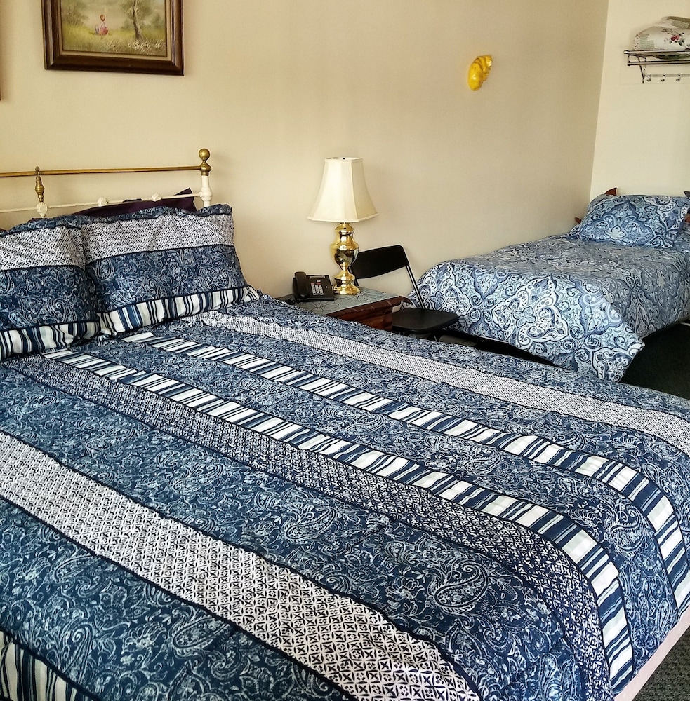 Motel Queen and Twin photo 1