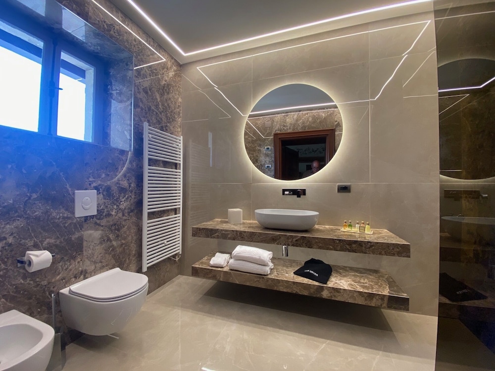 Heydweiller Suite (lake view) - Photo 5