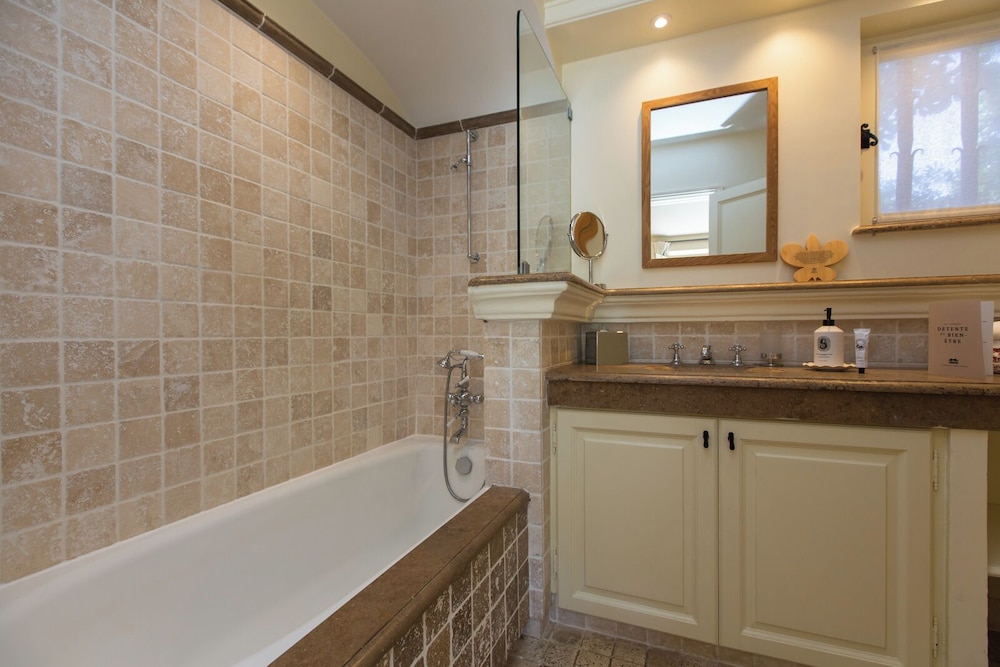 Superior Double Room - Photo 3