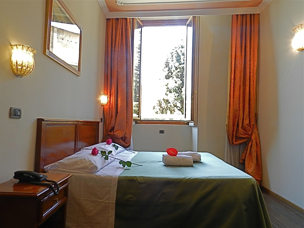 Classic Double or Twin Room