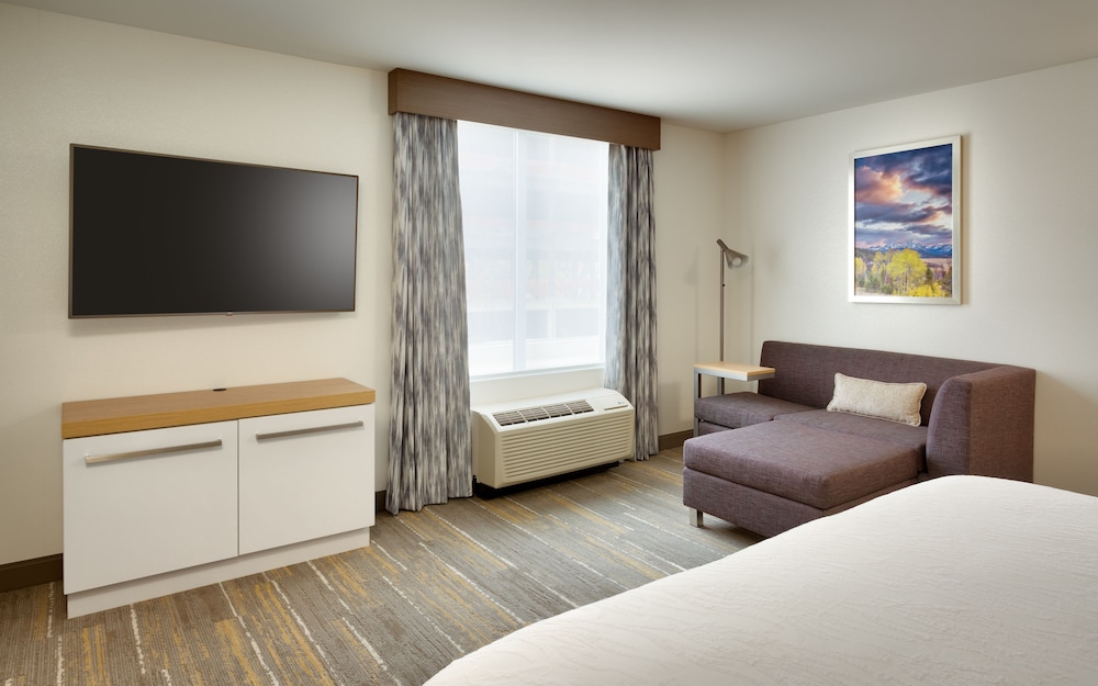 Executive Suite, 1 King Bed photo 2