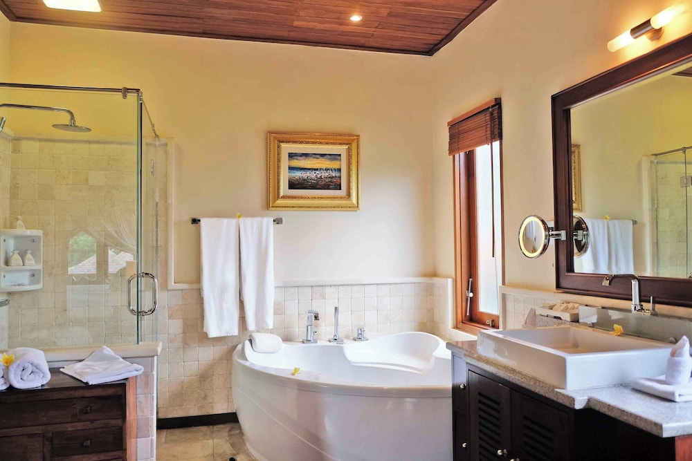 Royal Suite Two Bedroom Pool Villa - Photo 6