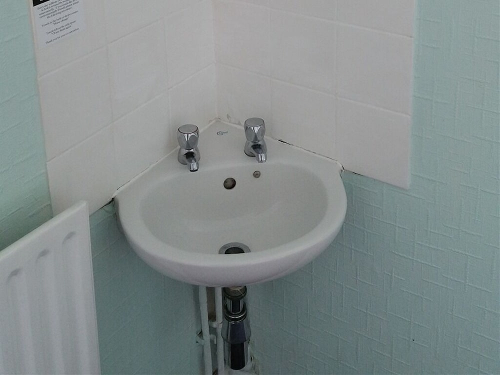 Single Room, Ensuite photo 3